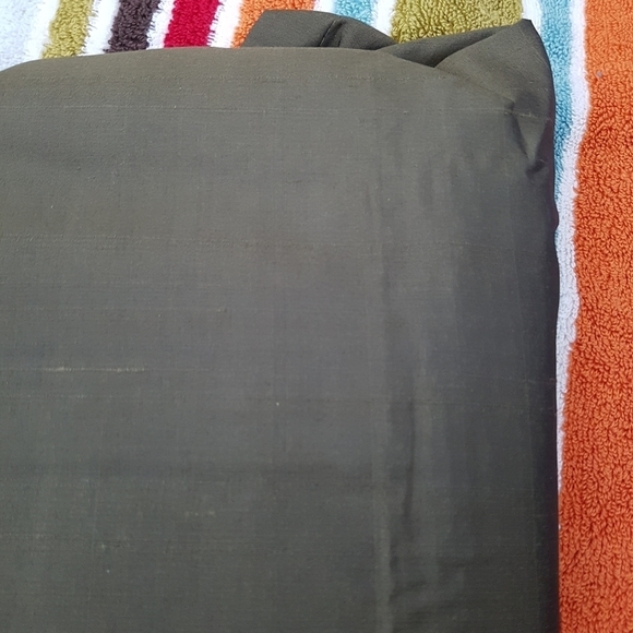 1 curtain panel  40" x 84" dark olive green - Picture 4 of 5